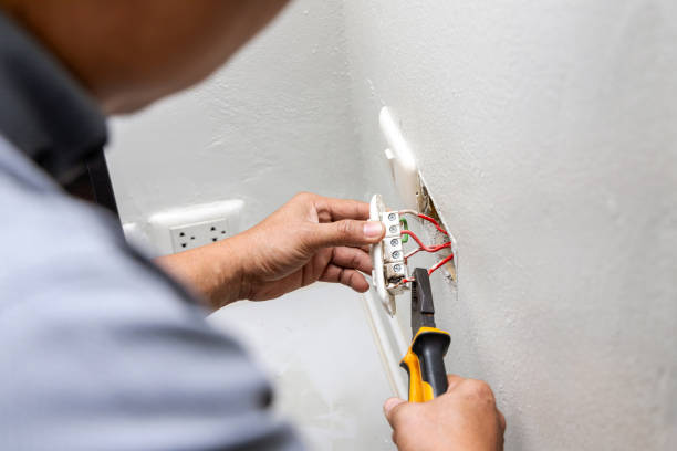 Best Affordable Emergency Electrician  in Bogata, TX